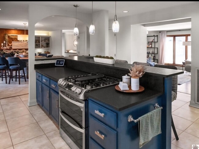 Photo - 7 Pleasant View Ln