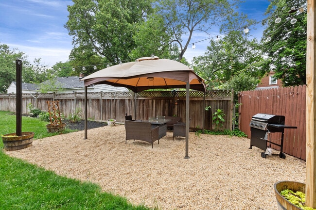 Photo - 605 Ramsey St Unit ID1035267P