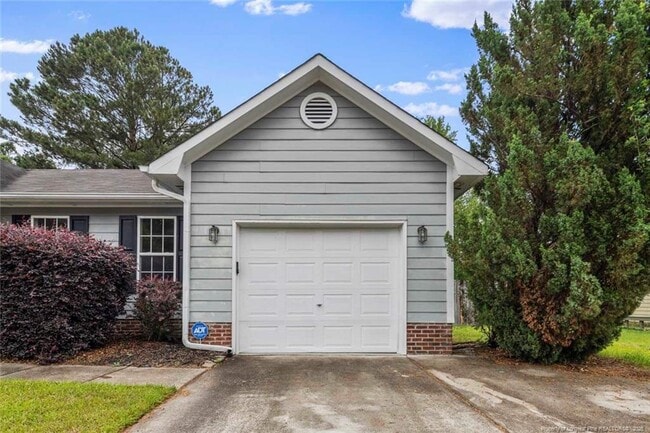 Photo - 465 Northwoods Dr