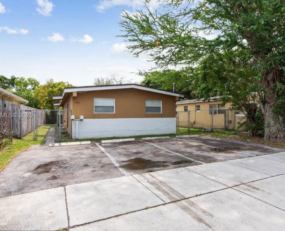 Photo - 630 NW 15th Terrace