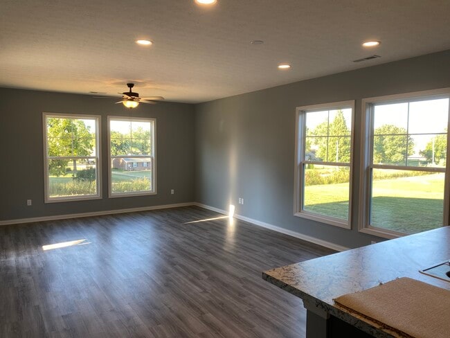 Photo - 6557 Valley Brook Trce