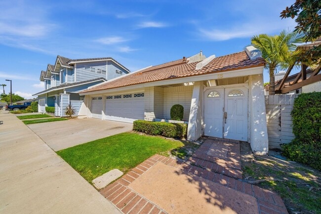 Photo - Beautifully Updated 5 Bedroom Woodbridge Home with Pool and much more!