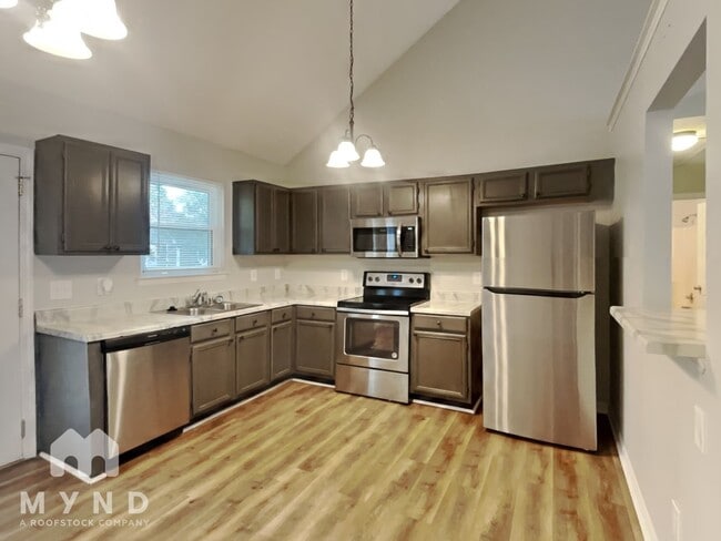 Photo - 6841 Brittany Pl