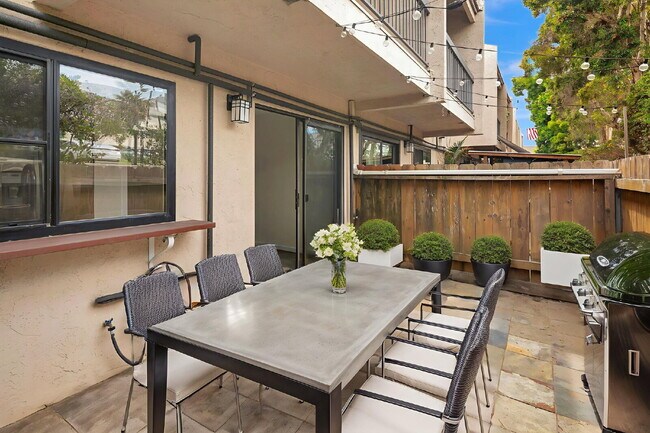 Photo - Stunning Bay Ho Townhome with Resort-Style... Unit G
