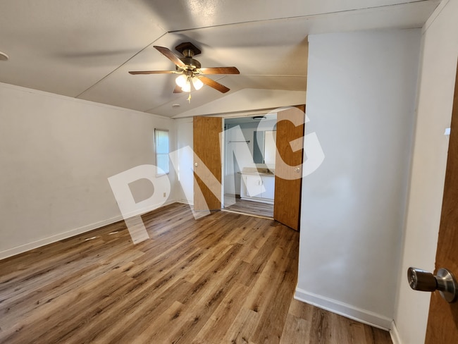 Photo - 306 Gethsemane Dr