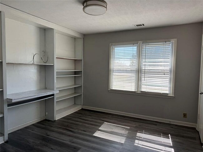 Photo - 3383 Hamilton Mill Rd