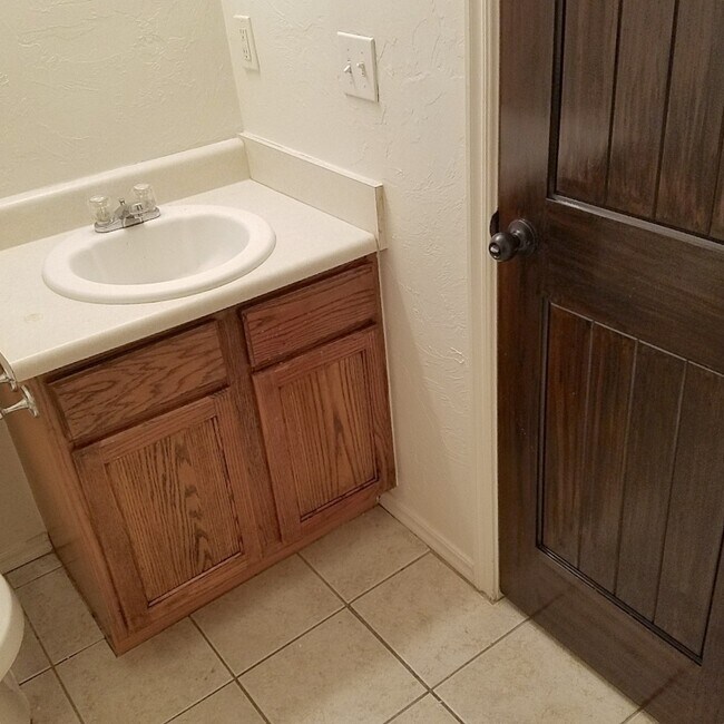 Photo - 2508-2510 Leeds Ln Unit 2510 Leeds Ln Norman, OK 73071