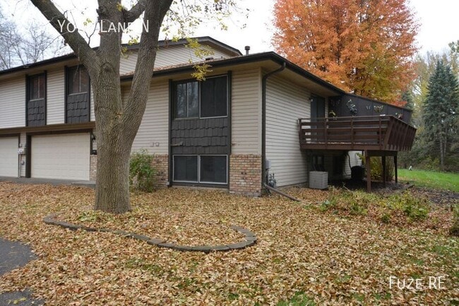 Photo - 7735 York Ln N