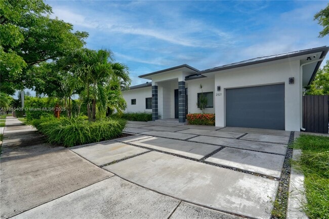 Photo - 2521 SW 105th Ave