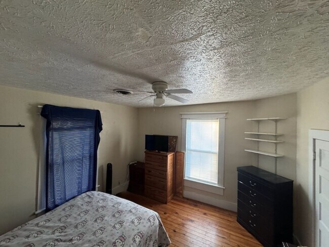 Photo - Radford, 2 BR / 1 BA, Available July 2026