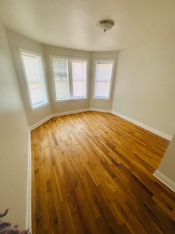 Photo - 6847 S Indiana Ave Unidad 1f