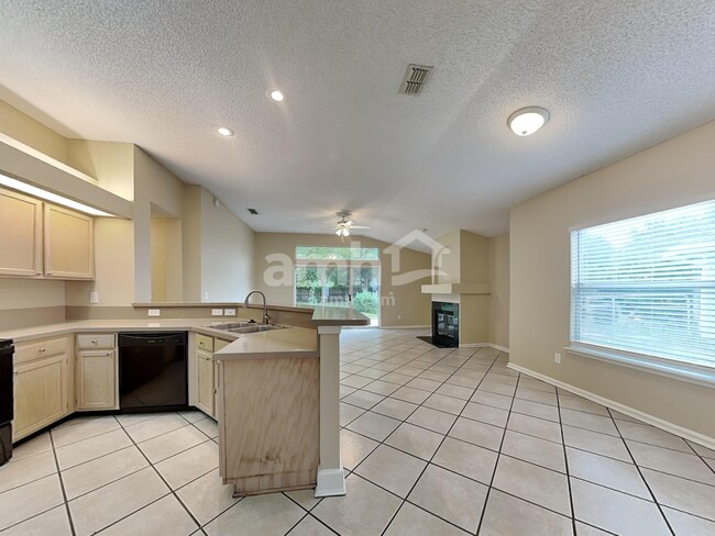 Photo - 13234 Companion Cir S