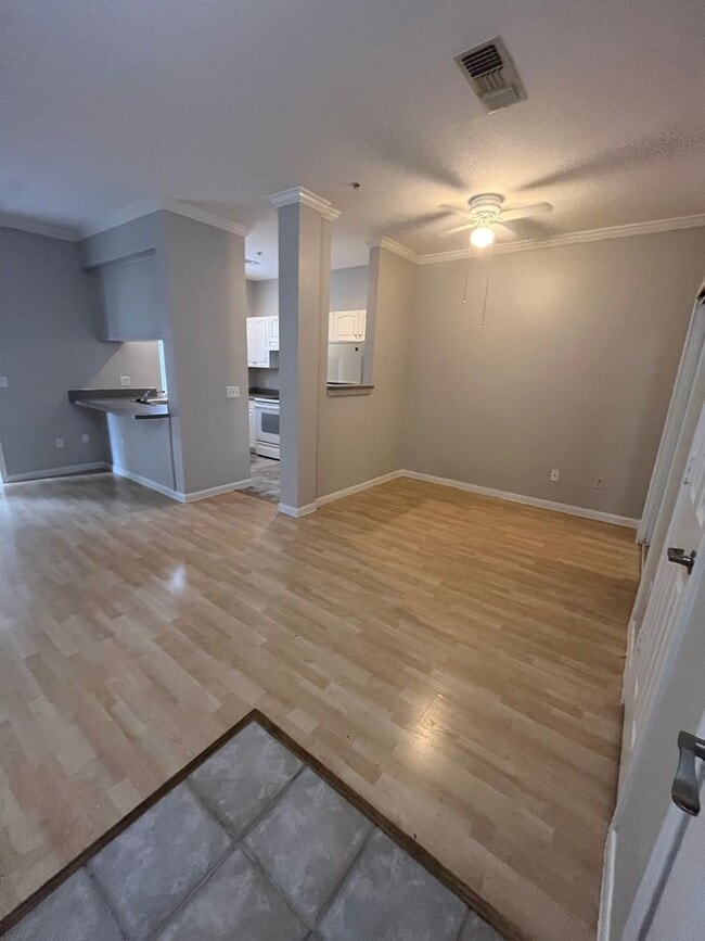 Building Photo - Downtown Studio Condo Unit for Rent Includes water!