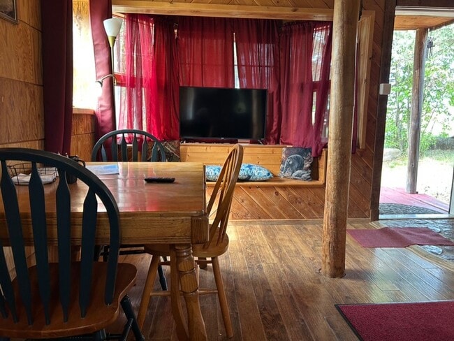 Photo - 250 Pheasant Rd