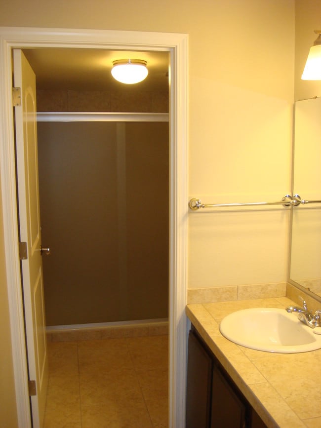 Master bedroom bathroom - 3224 80th Ave SE Unit 3