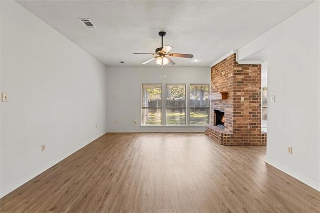 Photo - 212 Beech St