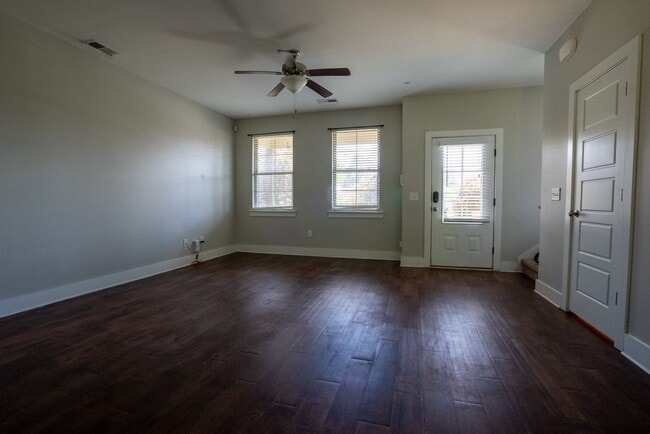 Photo - 598 The Heights Ln