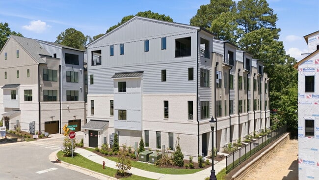 Building Photo - 403 Chatham View Rd