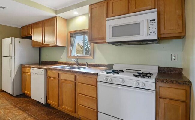 Photo - 710 E Park St