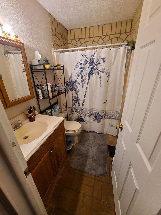 Photo - 3 Bedroom Plain Local Ranch