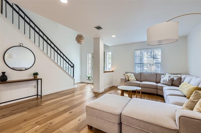 Photo - 13205 Kepler Cove