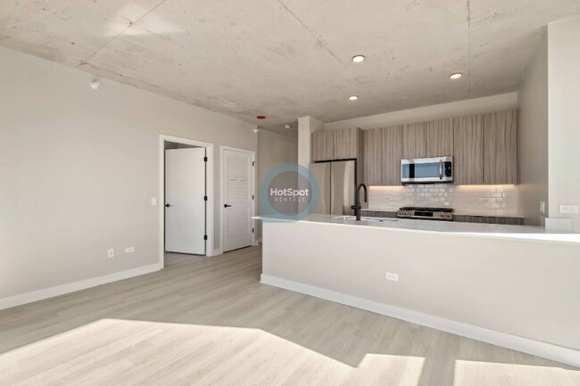 Photo - 4600 N Broadway