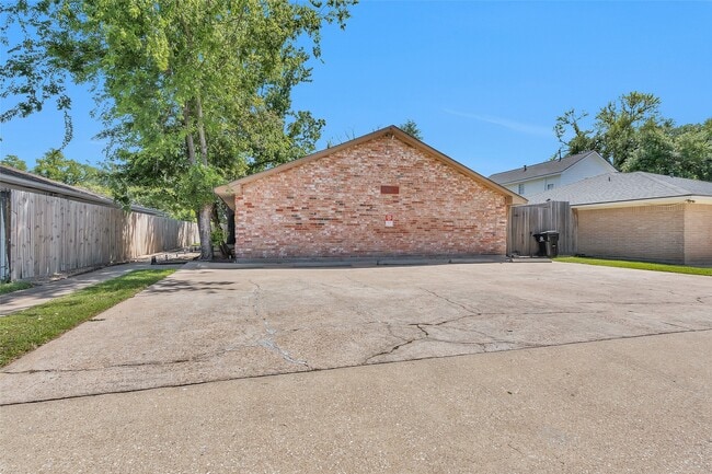 Photo - 4006 Blalock Rd