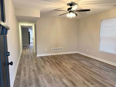 Photo - 140 SW 8th St