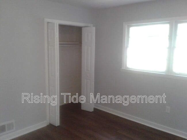 Photo - 2817 3rd St NW