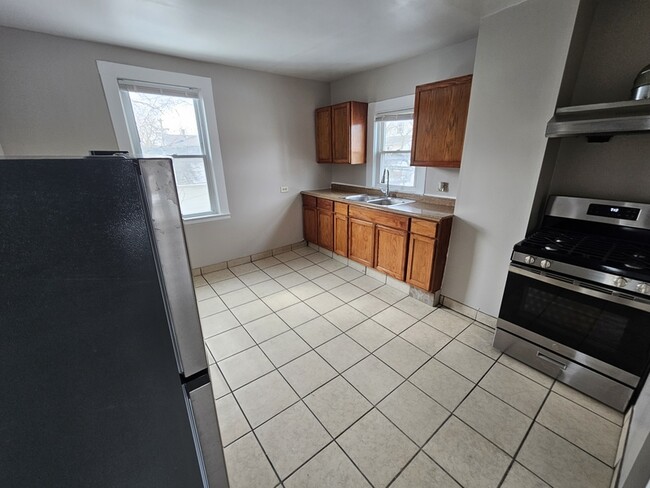 Photo - 1762 E 33rd St