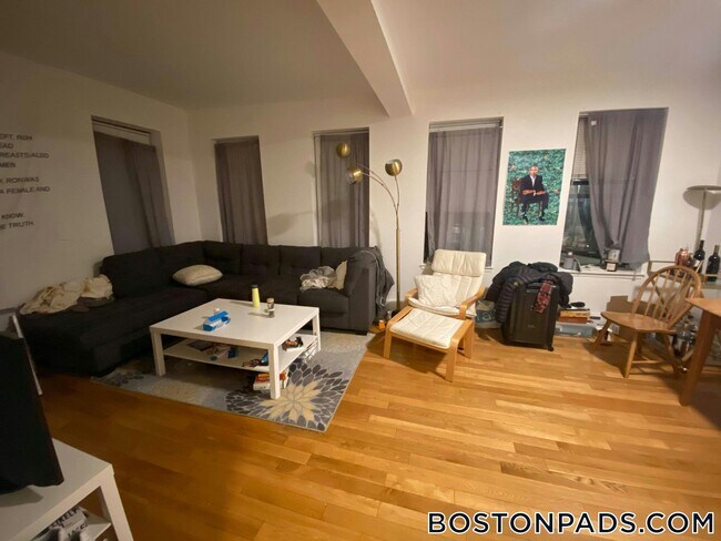 Photo - 776 Columbus Ave Unidad 3