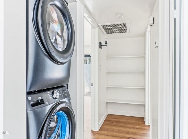 3020 E Yale St Unit 3