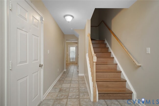 Photo - 405 Donelson Loop