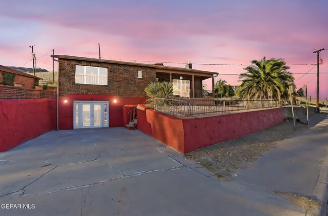 Photo - 2515 Arizona Ave