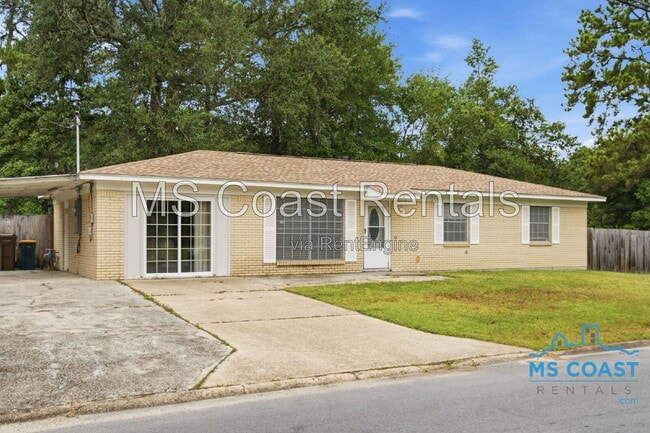 Photo - 657 Octave St