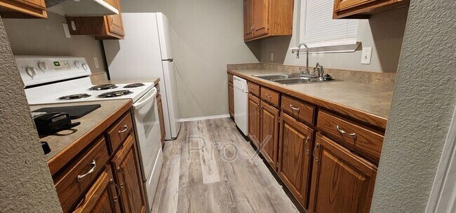 Photo - 4557 E Zora St Unidad Apt E