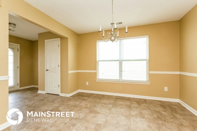 Photo - 8858 Seneca Rd