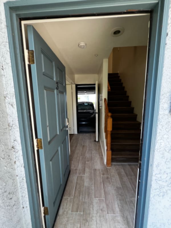 1255 N Los Robles Ave Unit 3
