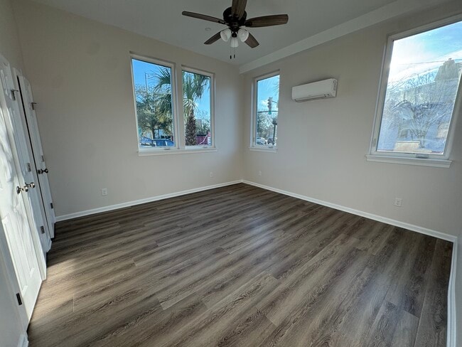 Photo - 89 Fishburne St