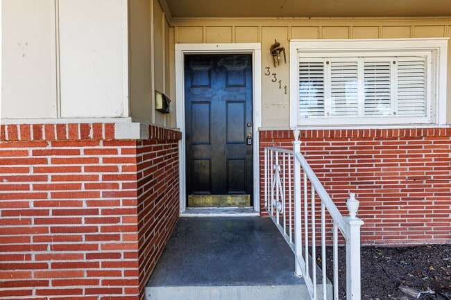 Photo - Cute House Convenient to Campus, Shopping,...