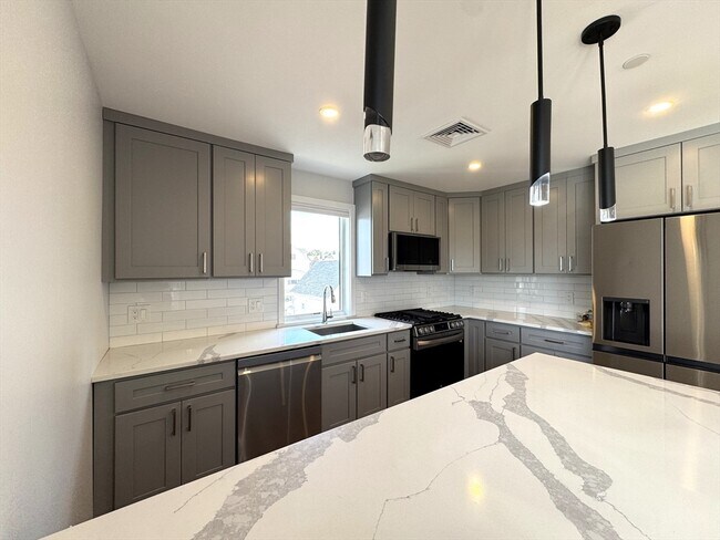 Photo - 39 Rich St Unit 3