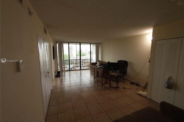 Photo - 4222 Inverrary Blvd