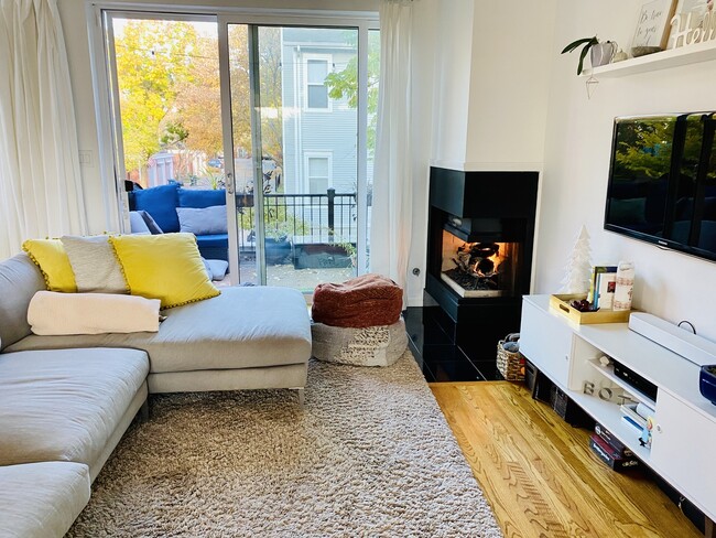 Photo - 2901 N Wolcott Ave