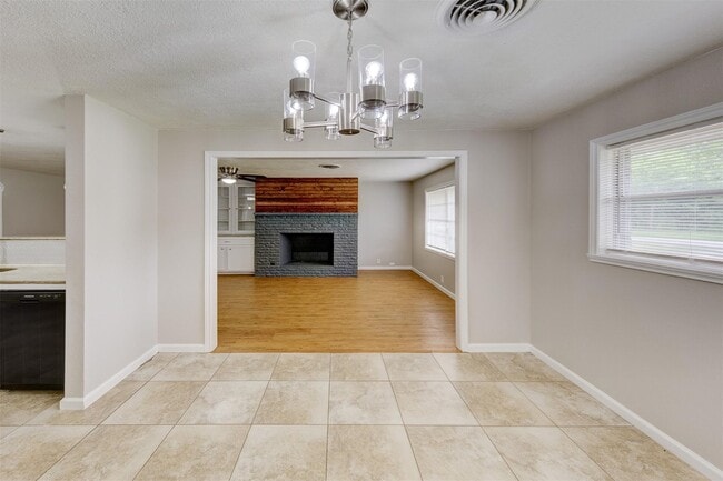 Photo - 2110 Pecan St