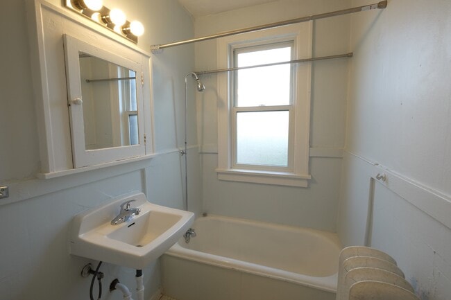 Photo - Brimhall Apartments