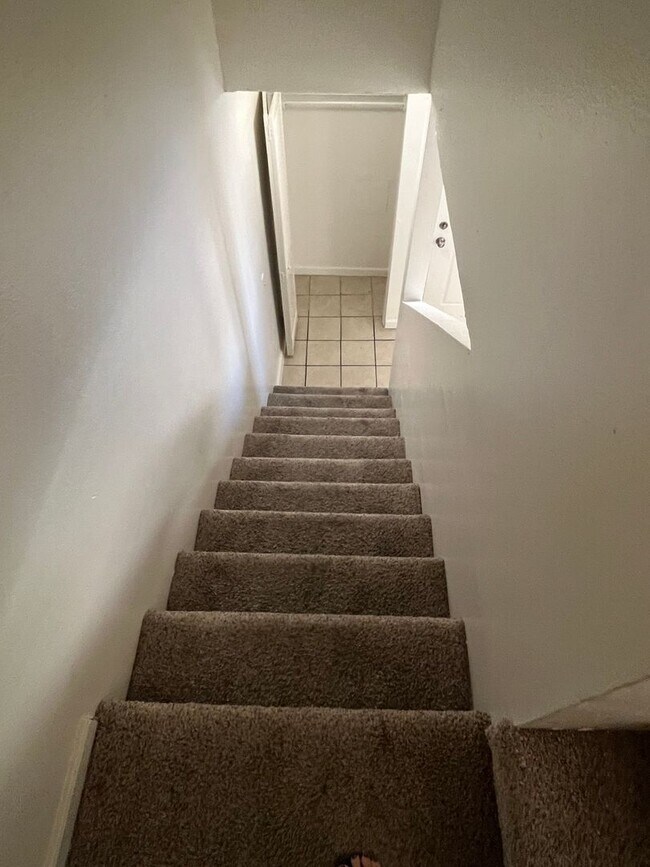 Photo - 3 Bedroom 2.5 Bath Bruce & Stewart