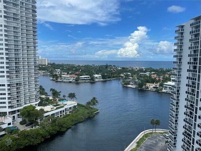 Photo - 20505 E Country Club Dr Unit 1833