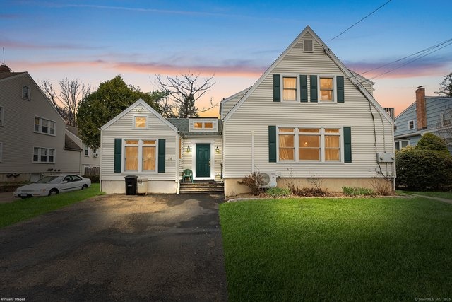 Building Photo - 26 Davenport Ave Unit 1