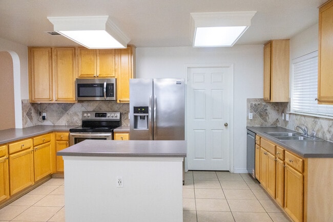 Photo - 1613 Apollo Cir