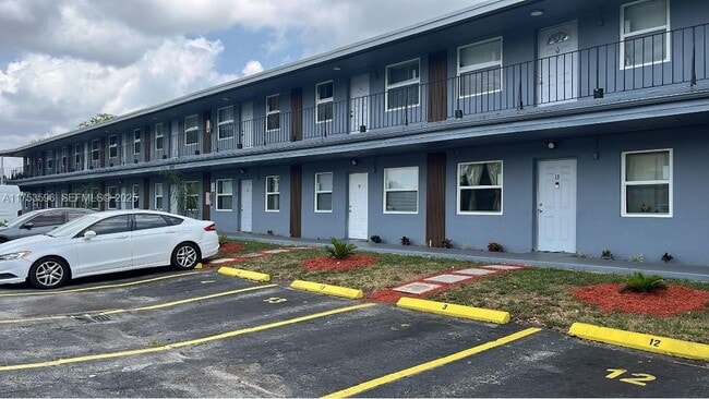 Building Photo - 6051 Arthur St Unit 14